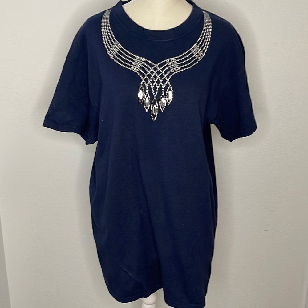 Gildan Heavy cotton southwestern T-shirt. long embellished w/ bling. Size Large.